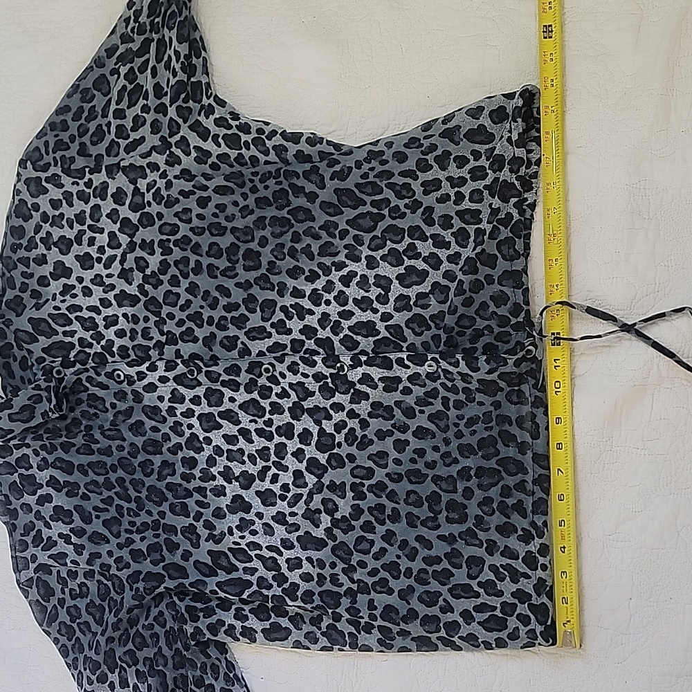Beautiful blouse - Picture 8 of 11